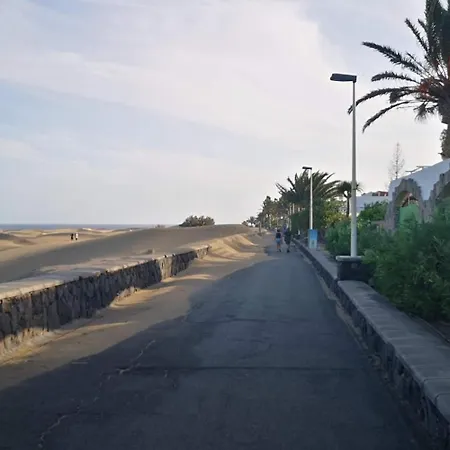 아파트 Modernes In Juncos Ii Mit Poolblick, 4 Etage In Top-lage Von