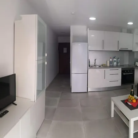 Modernes Apartment Mit Poolblick In Top-Lage Von Playa Del Ingles